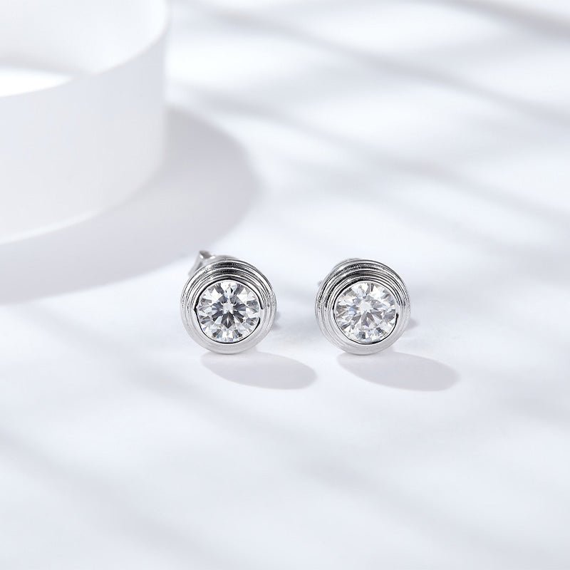 Round Moissanite Full Nested Tiple Bezel Stud Earrings - La Pretti