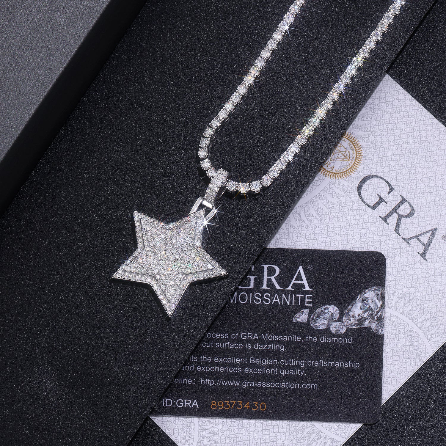 Moissanite Star Pendant in Full Pave (Charm) - La Pretti