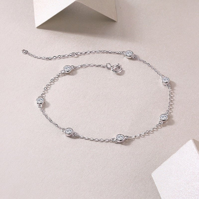Moissanite Station Bracelet of Round Bezel with Spring Ring Clasp - La Pretti