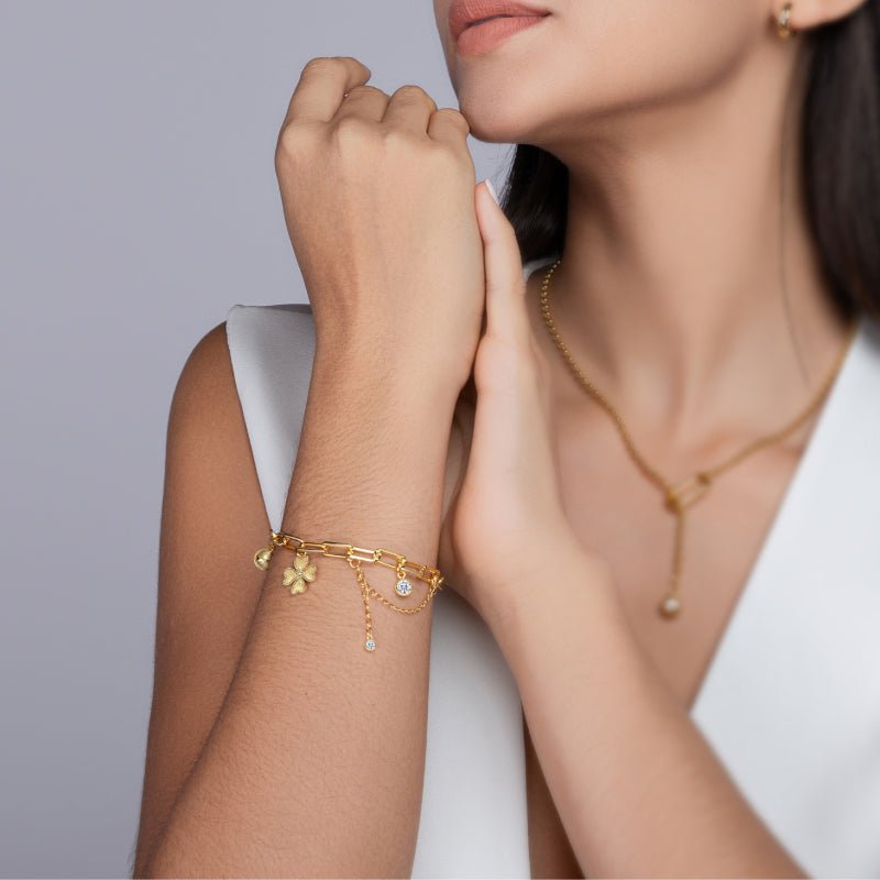 Golden Bracelet Paperclip Chain of Clover Puff Heart&Orb Charms with Moissanite Round Bezel Links - La Pretti