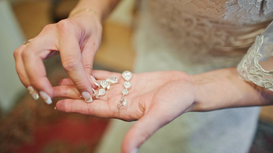 Statement Wedding Earrings: When Bigger Is Actually Better - La Pretti