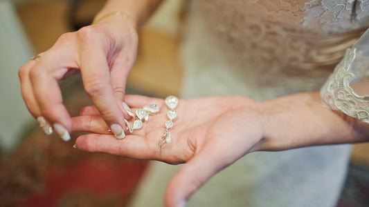 Statement Wedding Earrings: When Bigger Is Actually Better - La Pretti