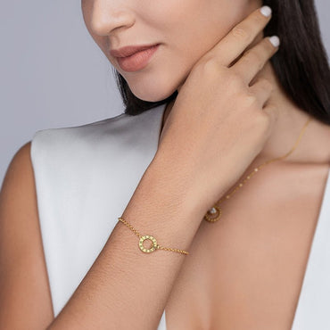 Golden Charm Bracelet of Roman Numeral Circle with Spring Ring Clasp - La Pretti