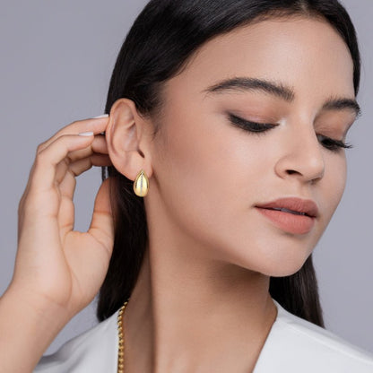 Teardrop Golden Stud Earrings with Accents Pave Settings - La Pretti