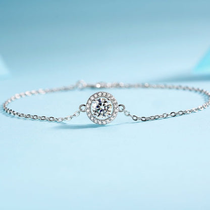 Round Moissanite Bracelet of Focal Bead in Floating Halo with Lobster Claw Clasp - La Pretti