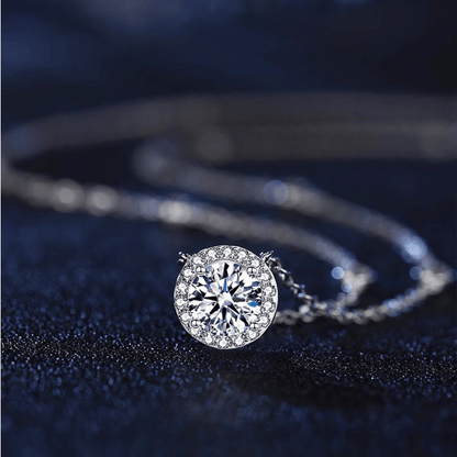 Station Moissanite Round Pendant Necklace in Seamless Halo Setting (1 - 3ct. ) - La Pretti